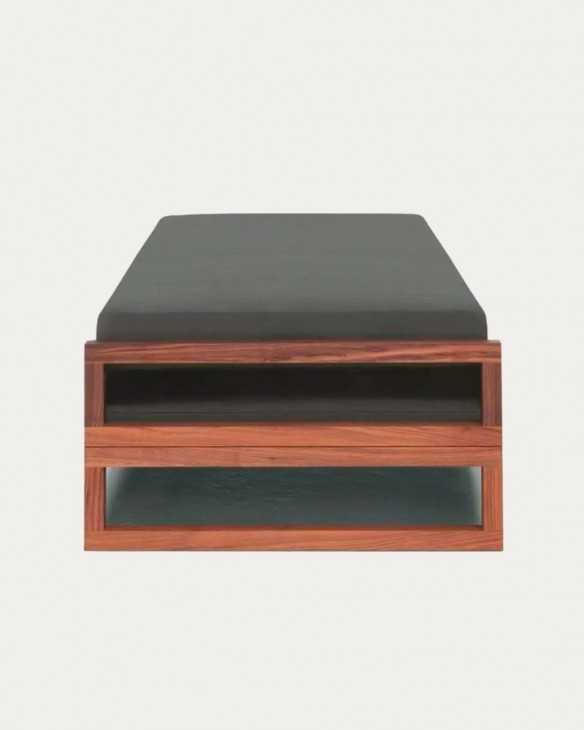 Cama modelo Dubai fabricada con madera de pino