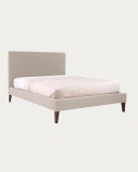 Cama tapizada beige