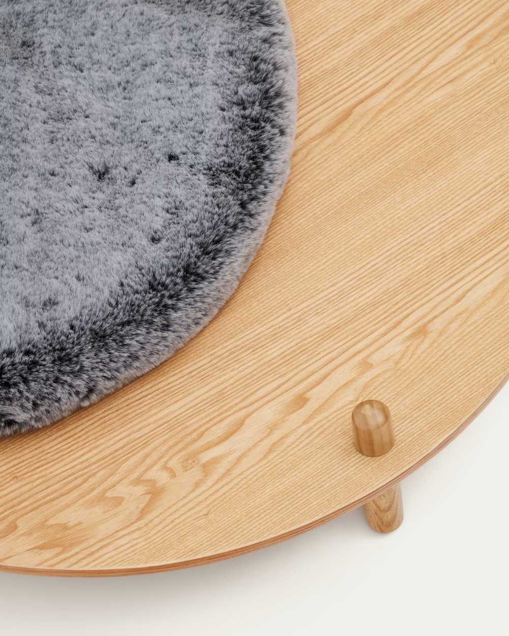 Detalle cama modelo Lola