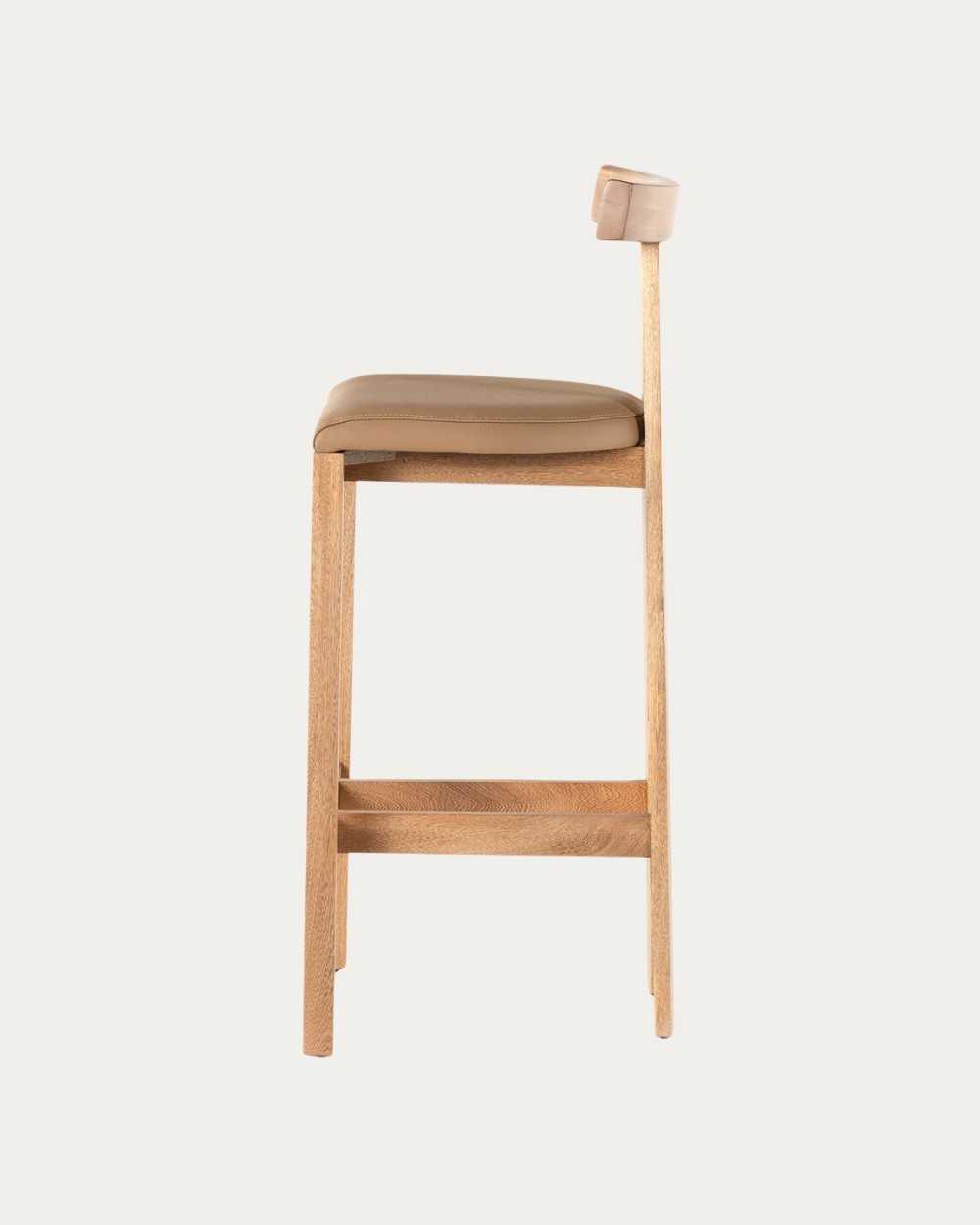 Taburete de madera maciza modelo Liezen