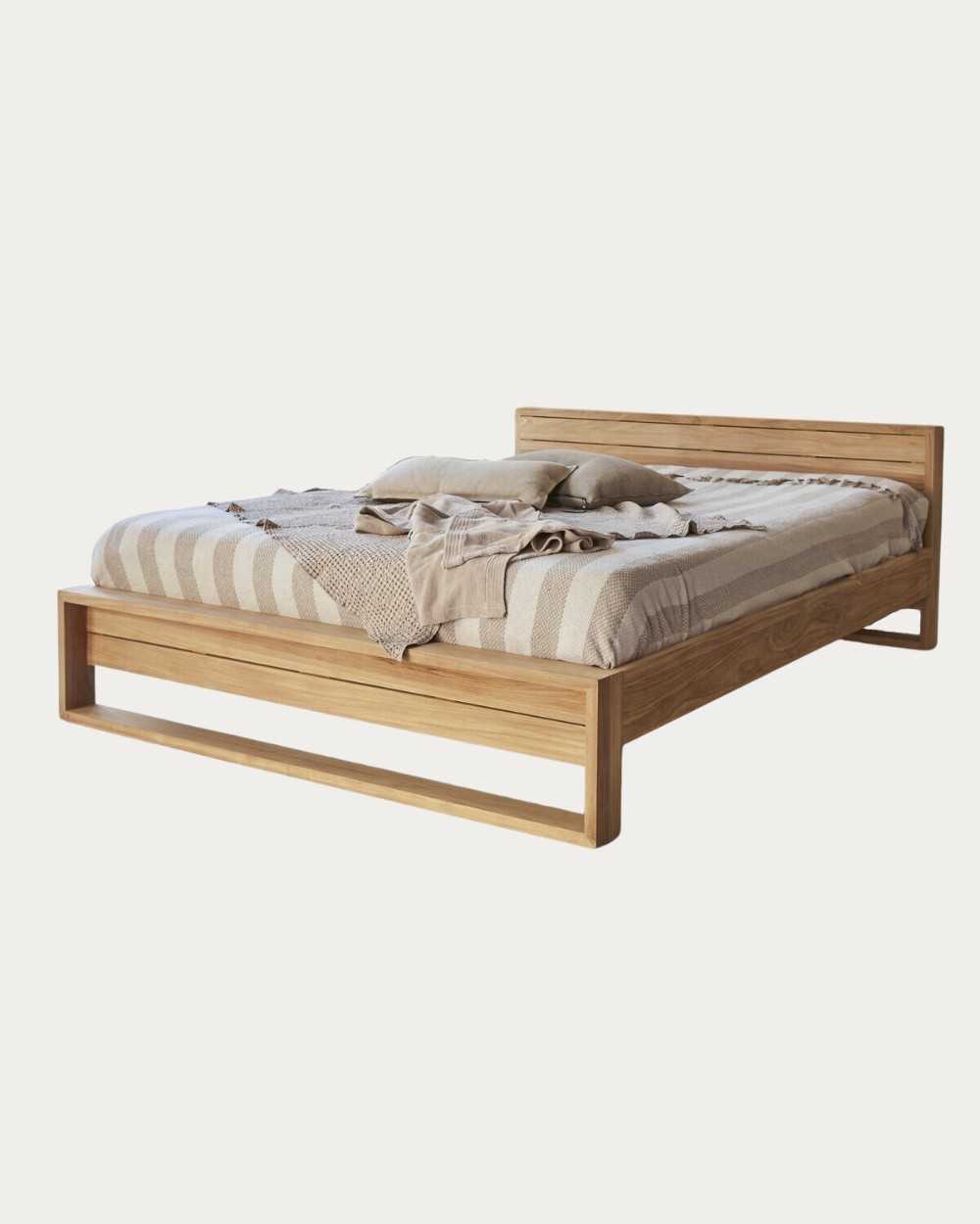 Cama modelo Reno matrimonial de Madera VIVA