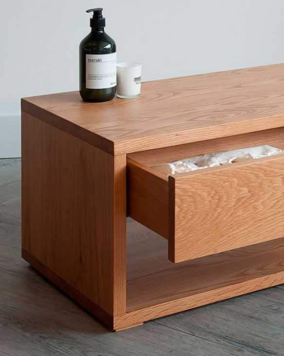 Mesa de noche madera maciza