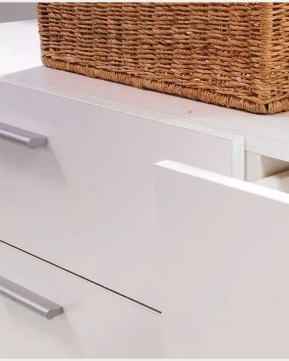 Cómoda madera terminado color blanco