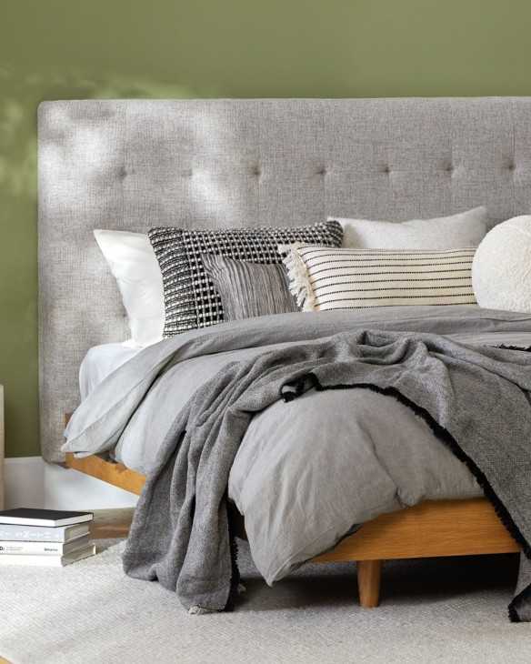 Cabecera modelo Roma con cama modelo Toronto queensize