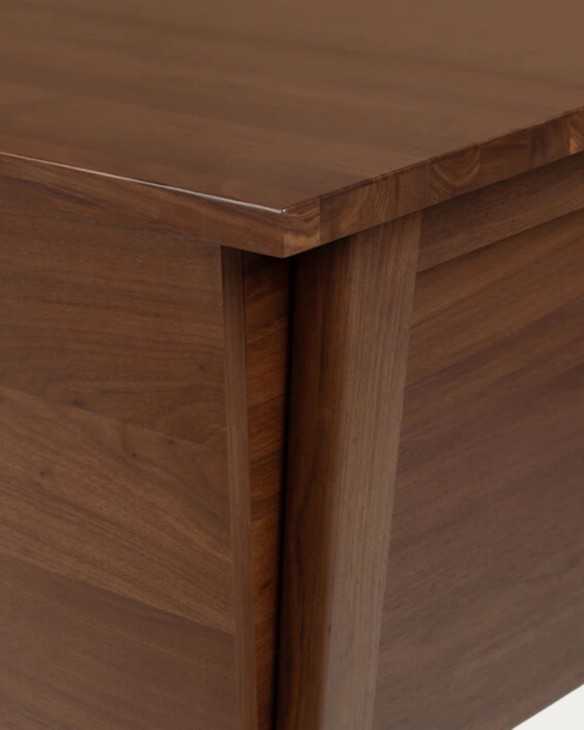 Detalle costado escritorio modelo Marken executive